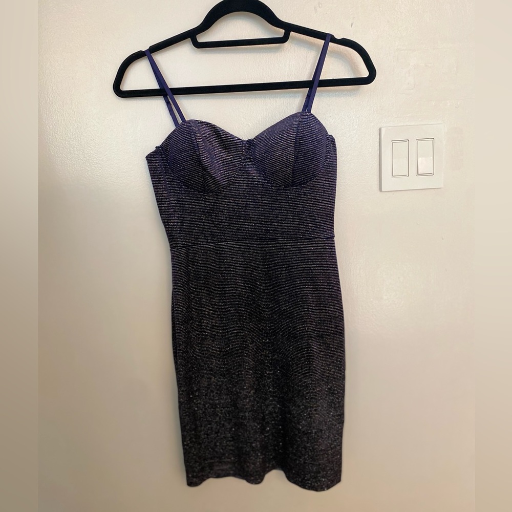 NWT Windsor Bodycon Shimmer Glamorous Party Dress with Sparkles Size M